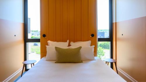 kyriad prestige compiegne hotel and spa