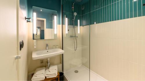 kyriad prestige compiegne hotel and spa