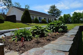 new world inn