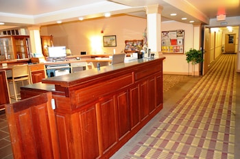 New World Inn,278 S Main St,2 star