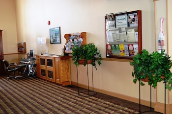 New World Inn,278 S Main St,2 star