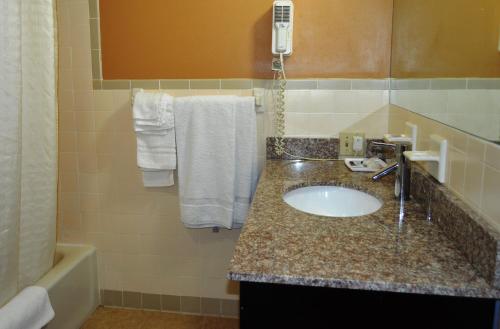 new world inn