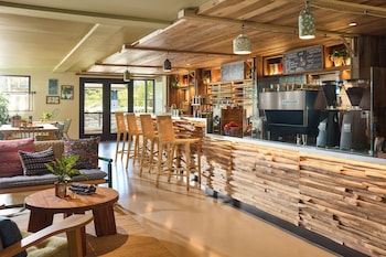 treehouse hotel silicon valley