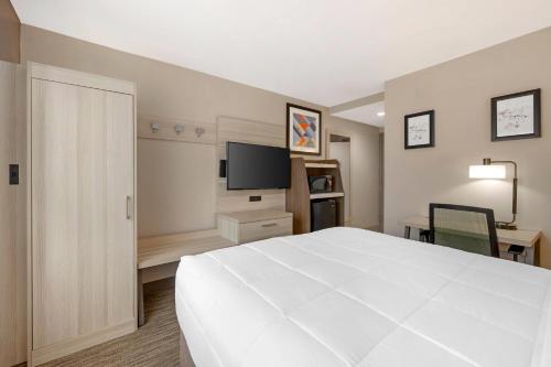 country inn and suites by radisson staten island