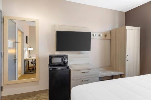 country inn and suites by radisson staten island