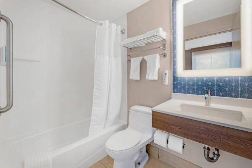 country inn and suites by radisson staten island
