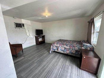 base motel by oyo south tampa