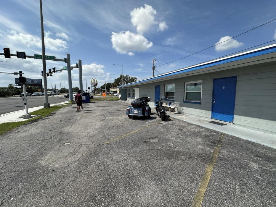 base motel by oyo south tampa