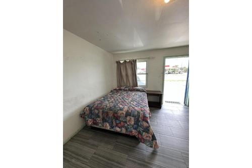 base motel by oyo south tampa