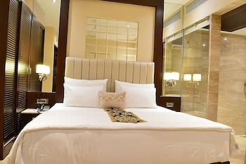 hotel emperor palms at karol bagh