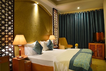 hotel emperor palms at karol bagh