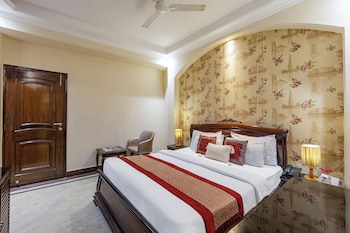 hotel emperor palms at karol bagh