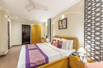 hotel emperor palms at karol bagh