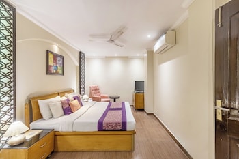 hotel emperor palms at karol bagh
