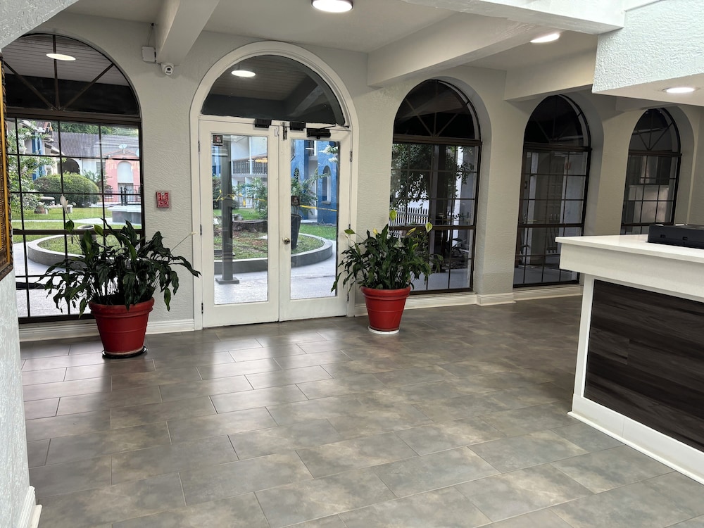 studio6 tallahassee fl north monroe
