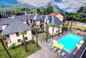comfort aparthotel lourdes lacacia