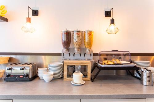 comfort aparthotel lourdes lacacia