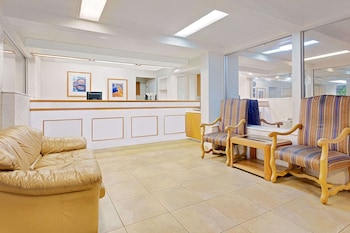 Travelodge By Wyndham Page, View Of Lake Powell,Page>>Lake Powell,2 star