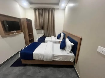 the eiyuu hotels delhi airport collection