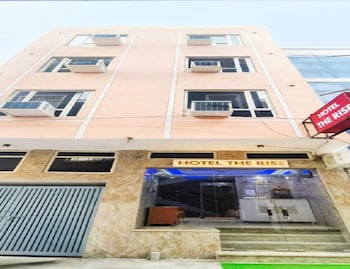 the eiyuu hotels delhi airport collection