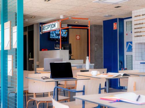 ibis budget le cannet des maures