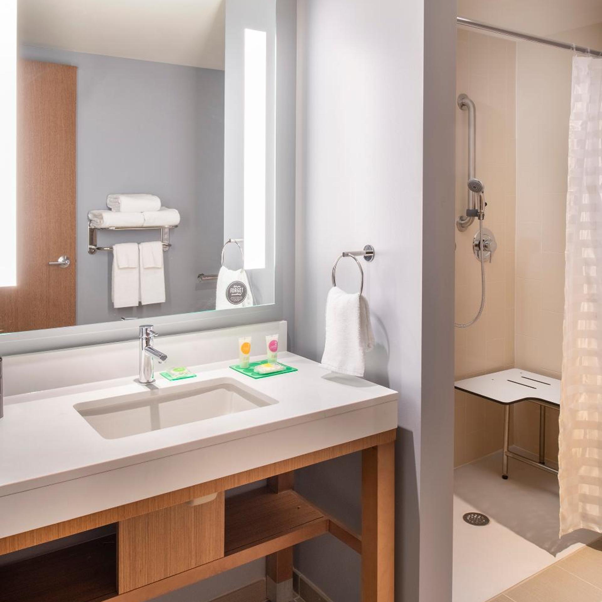 hyatt place east moline quad cities