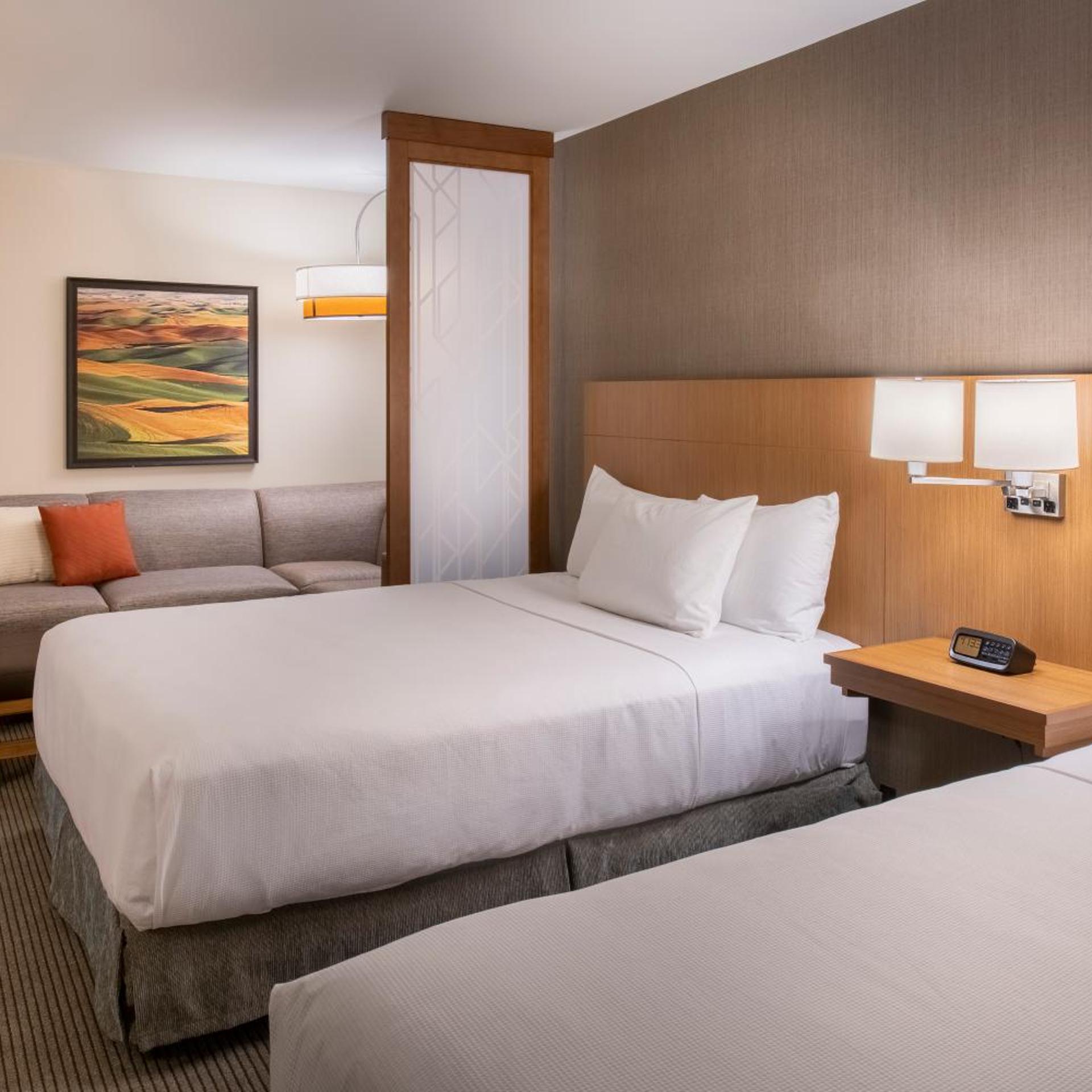 hyatt place east moline quad cities