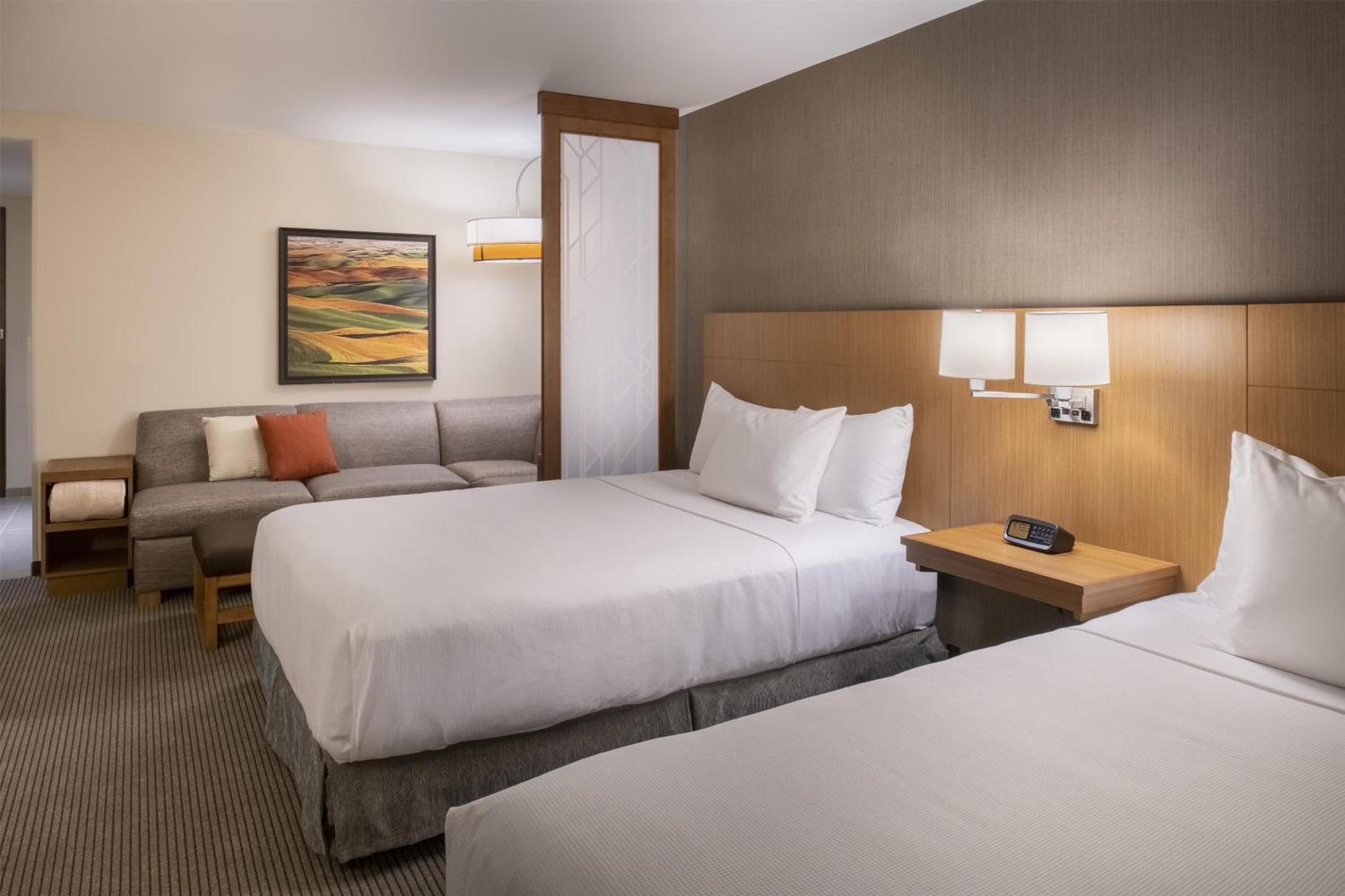 hyatt place east moline quad cities
