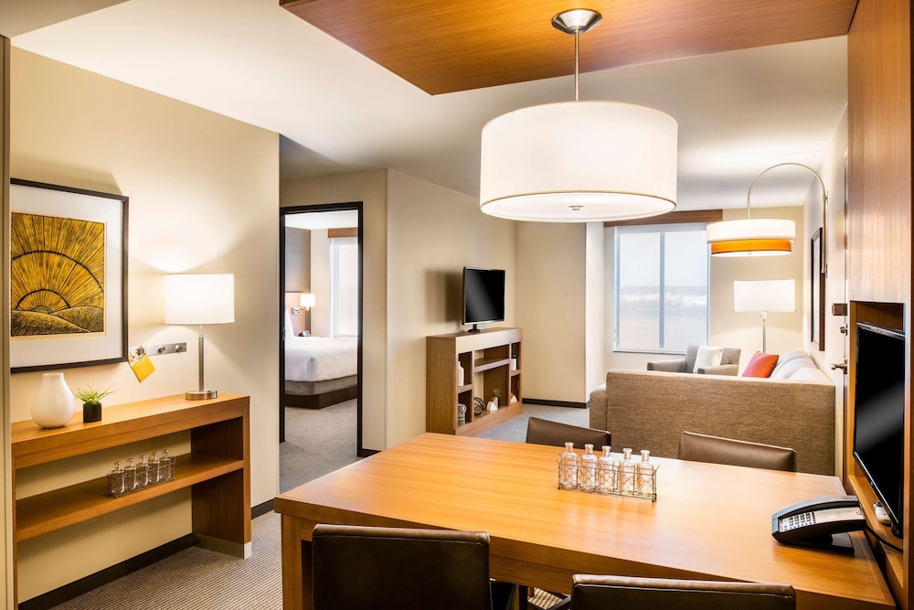 hyatt place east moline quad cities