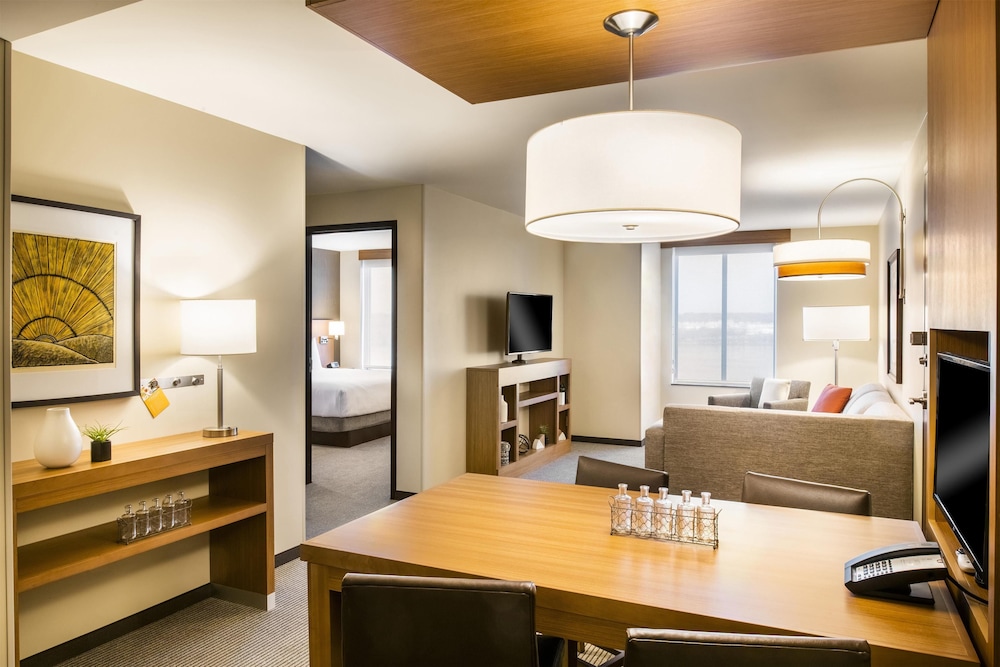 hyatt place east moline quad cities