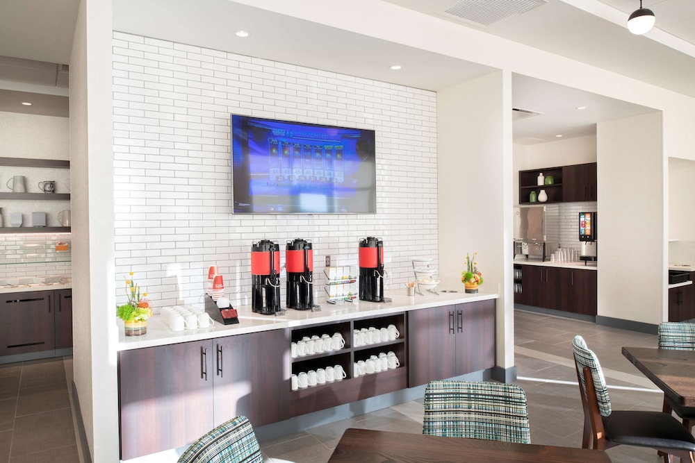 hyatt place east moline quad cities