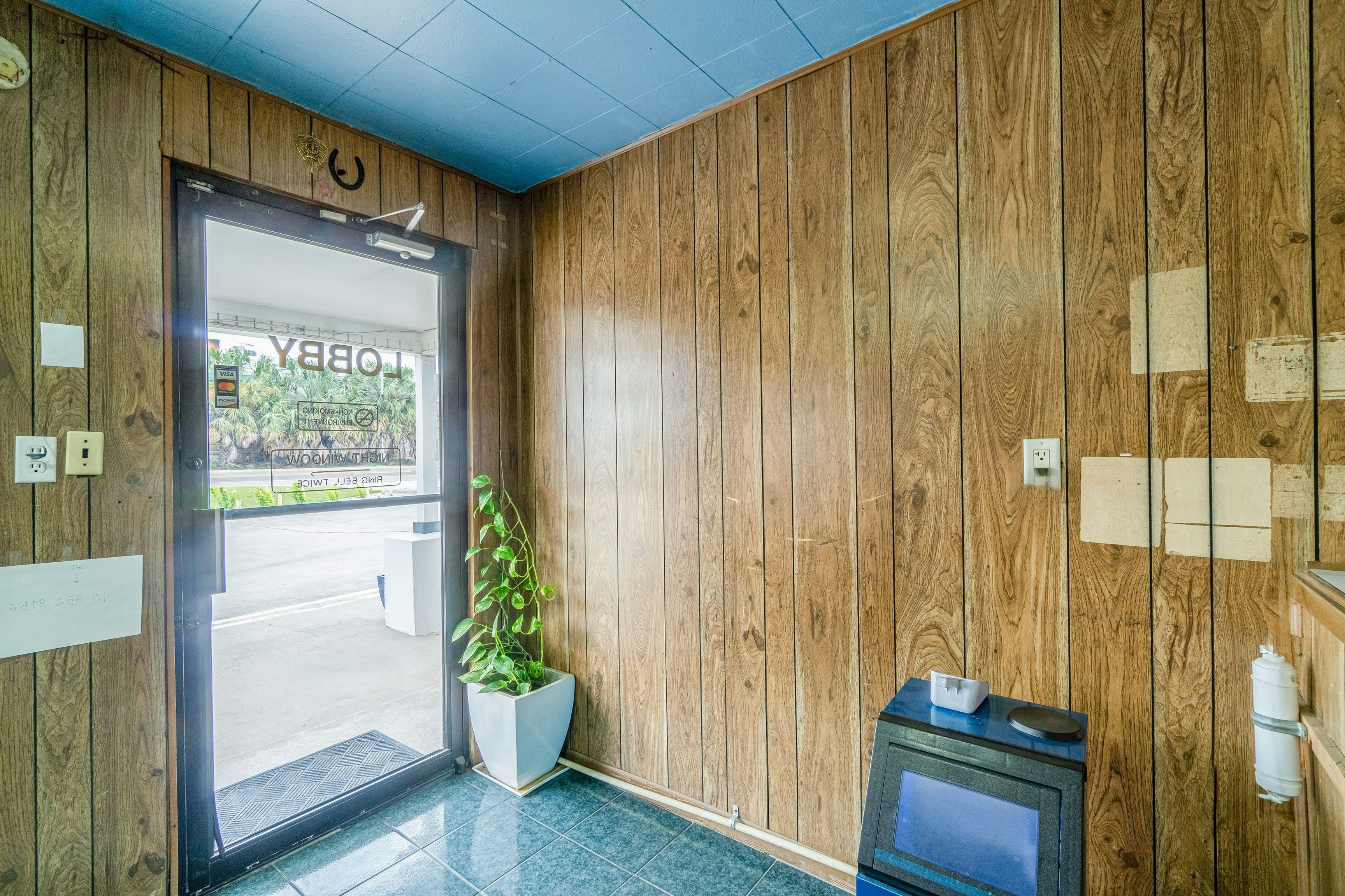 oyo budget inn falfurrias hwy 281