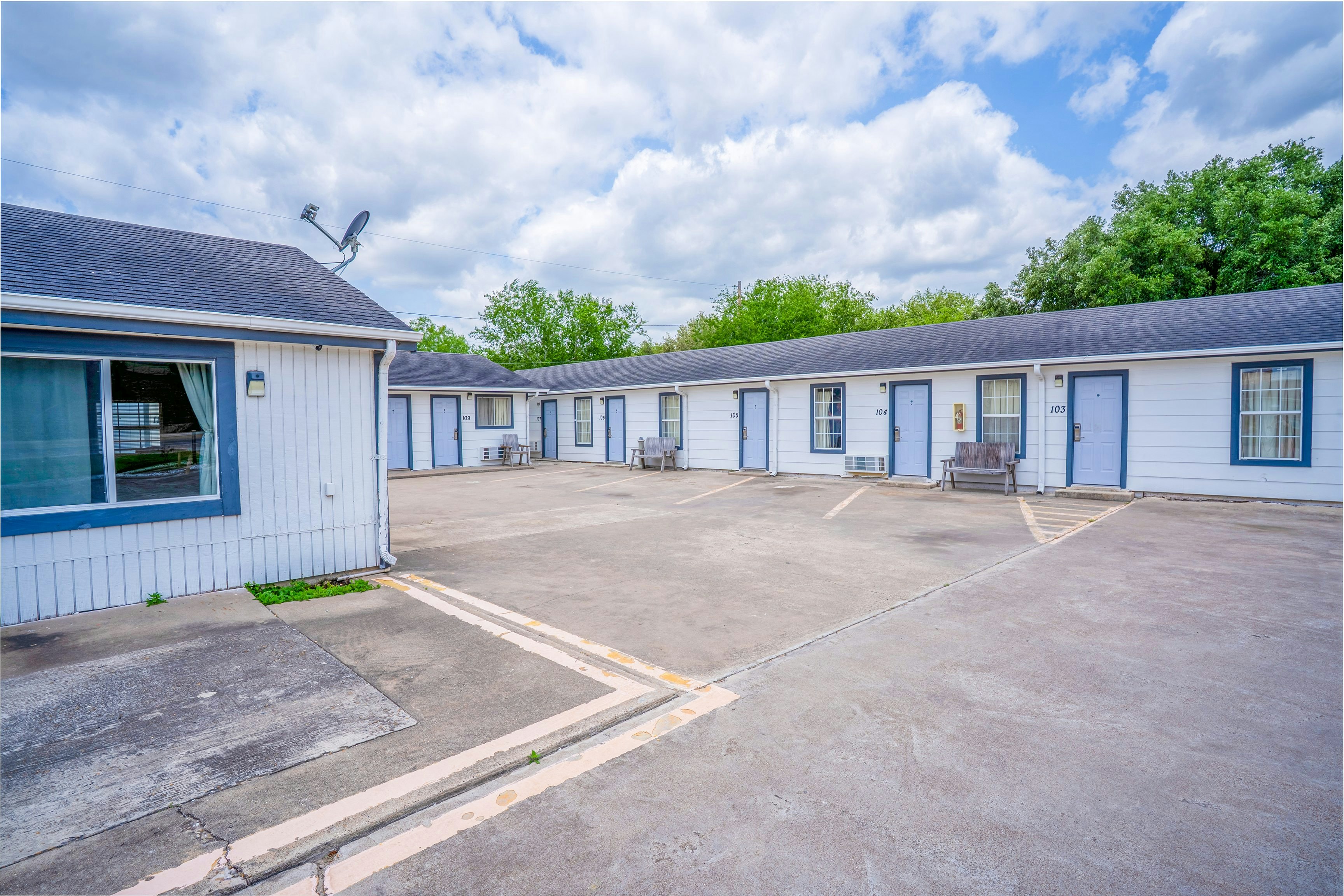 oyo budget inn falfurrias hwy 281