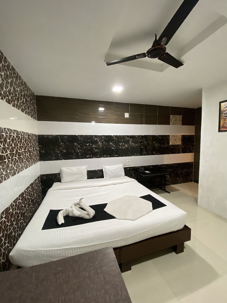 avexia elite resort and spa udaipur