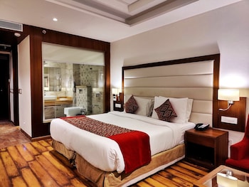 royale retreat hotel and spa near mall road