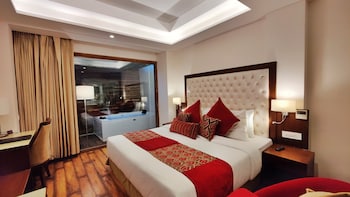 royale retreat hotel and spa near mall road