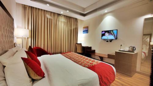 royale retreat hotel and spa near mall road