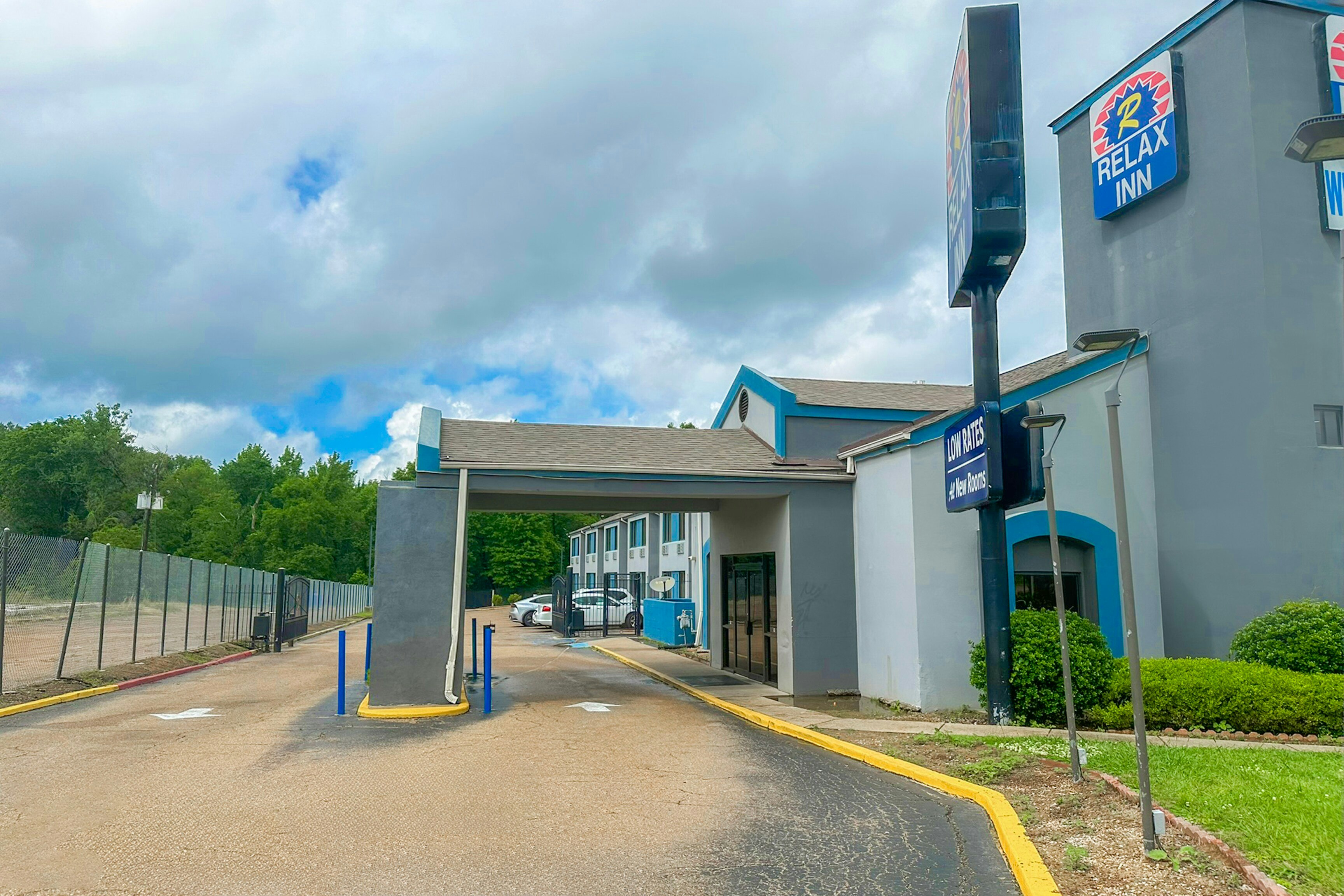 relax inn by oyo jackson ms hwy 80 i 20