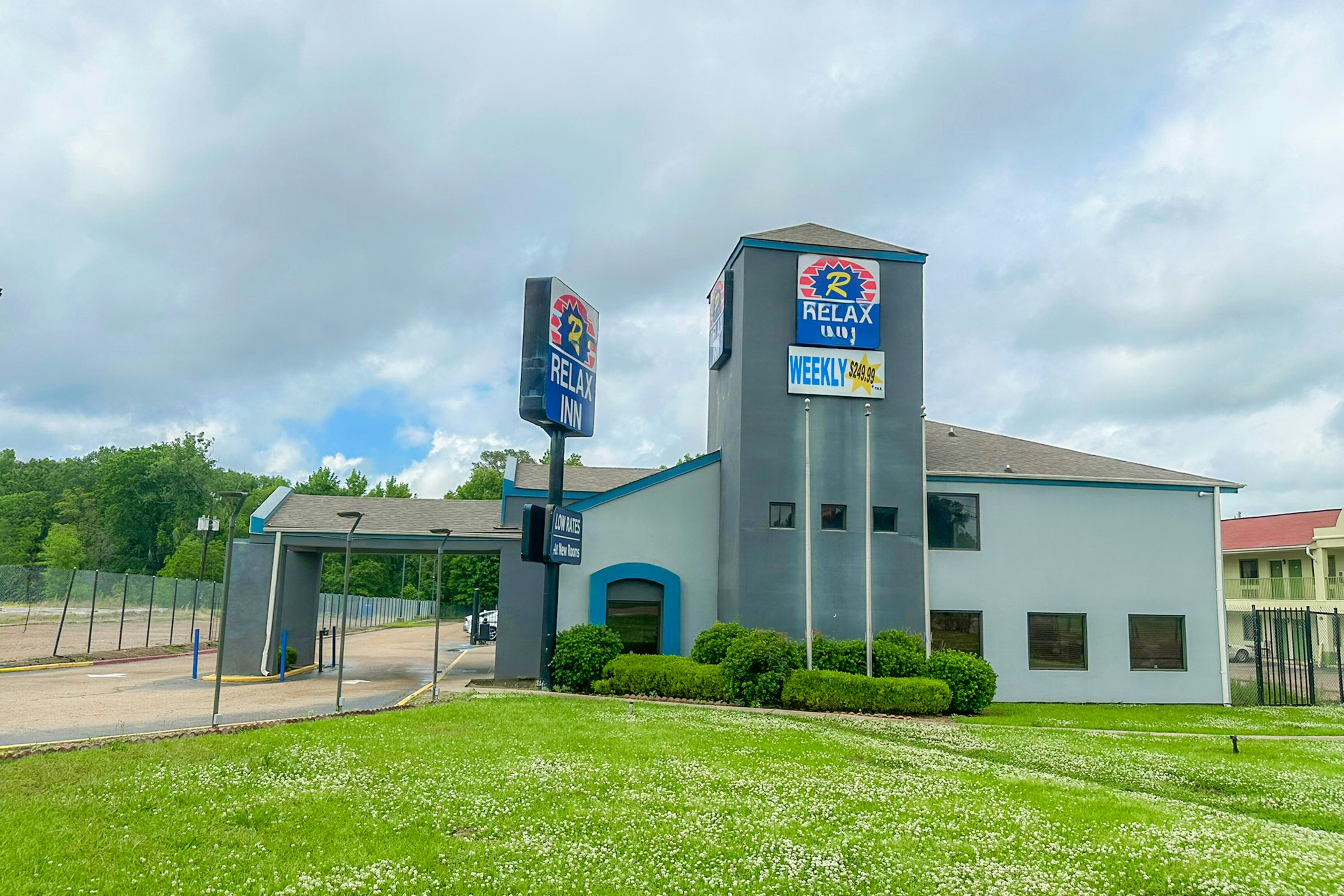 relax inn by oyo jackson ms hwy 80 i 20