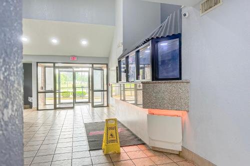 relax inn by oyo jackson ms hwy 80 i 20
