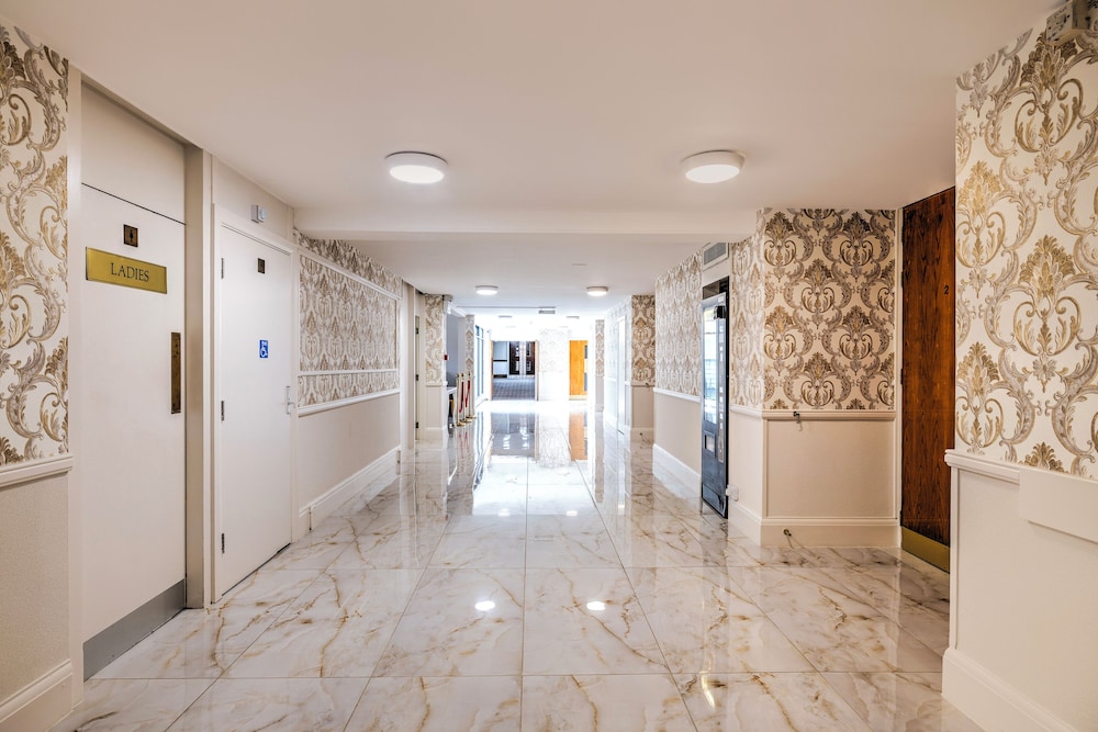 palms hotel and retreat by palette london romford