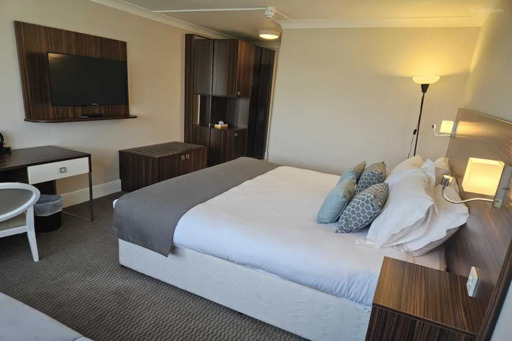 palms hotel and retreat by palette london romford