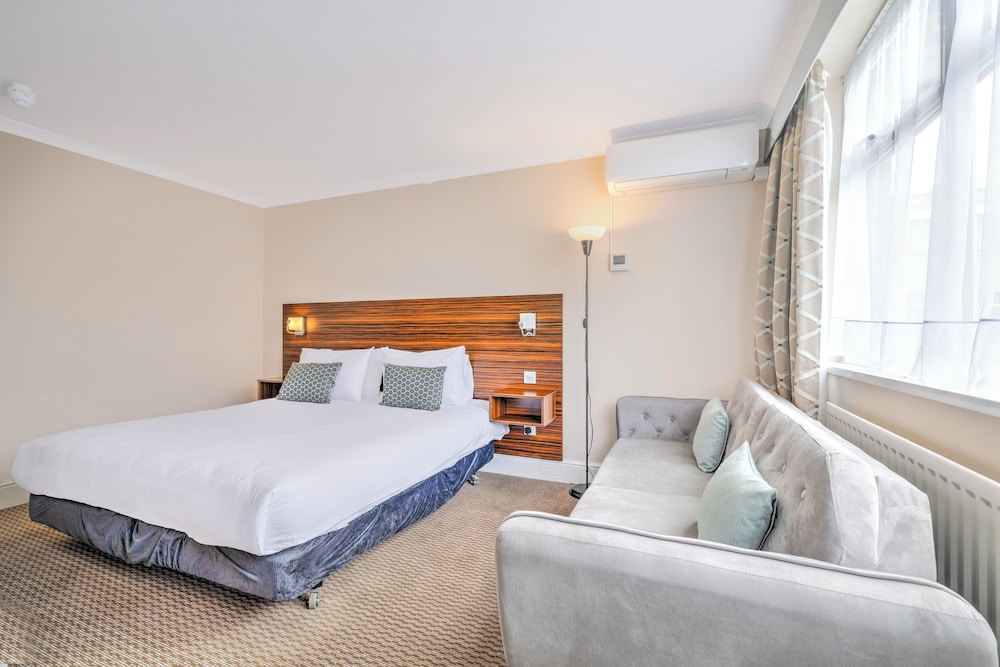 palms hotel and retreat by palette london romford