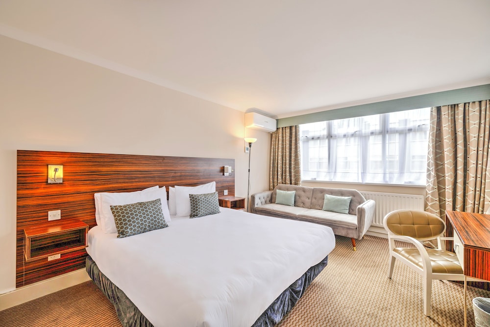 palms hotel and retreat by palette london romford