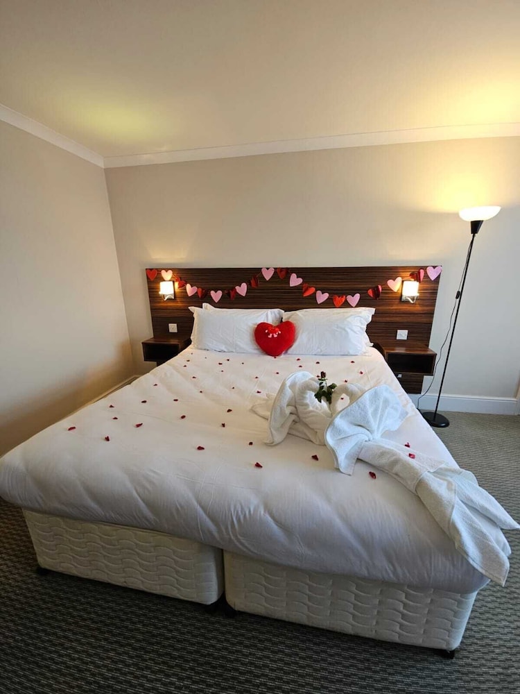 palms hotel and retreat by palette london romford