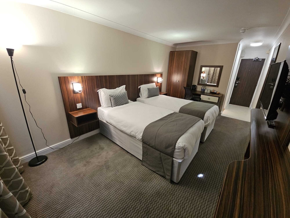 palms hotel and retreat by palette london romford