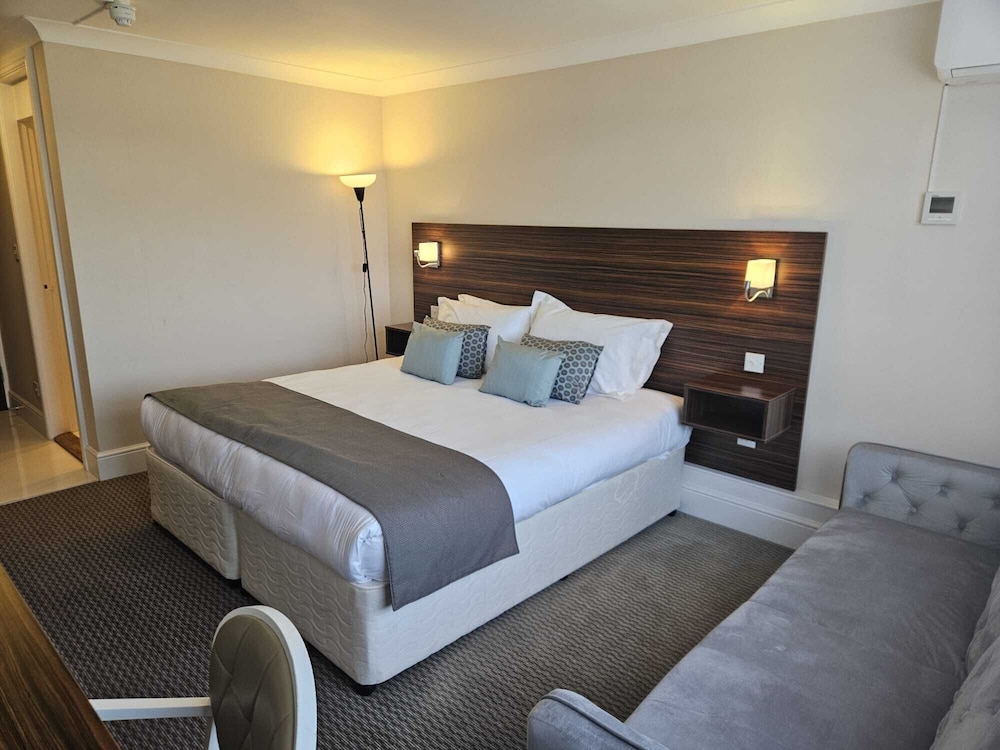 palms hotel and retreat by palette london romford