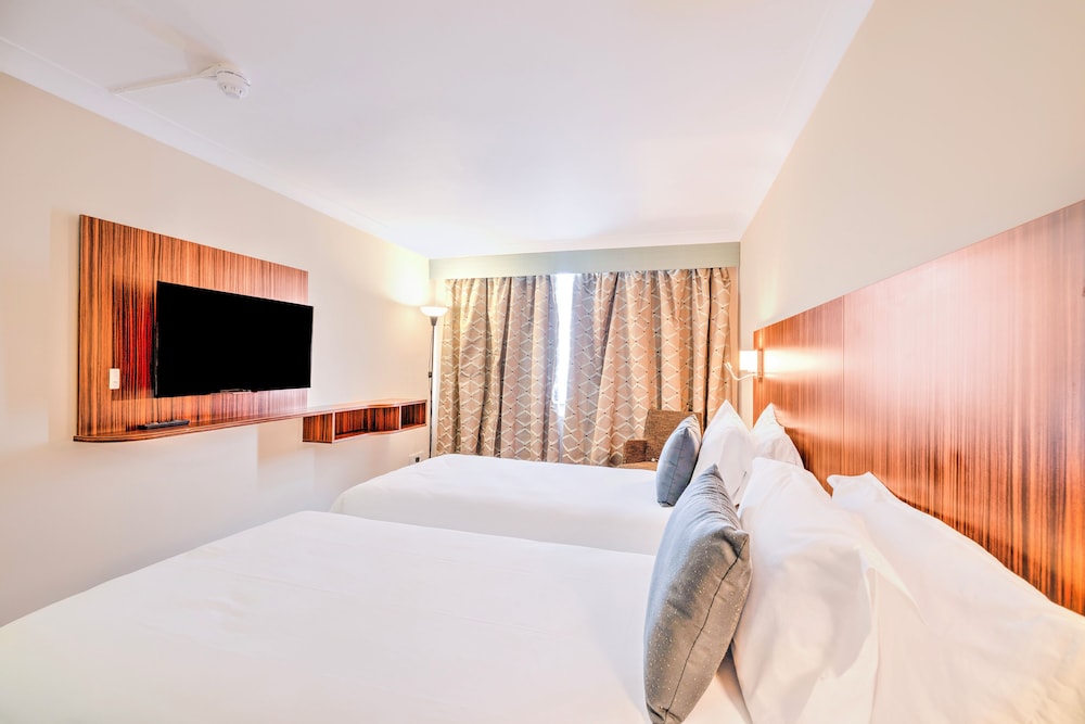 palms hotel and retreat by palette london romford