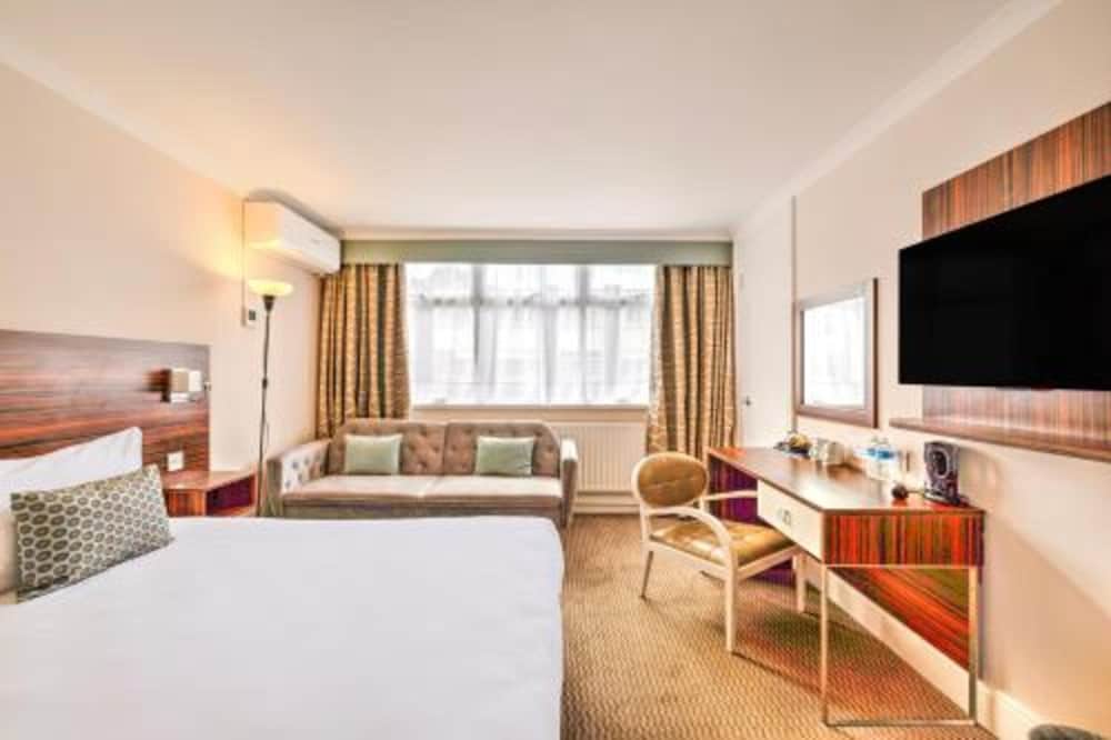 palms hotel and retreat by palette london romford