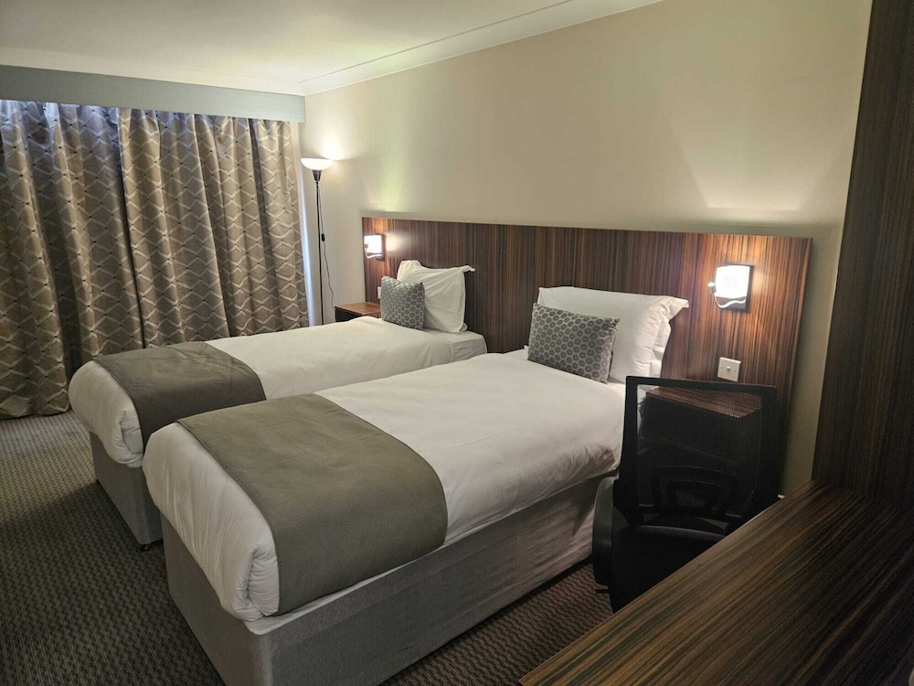 palms hotel and retreat by palette london romford